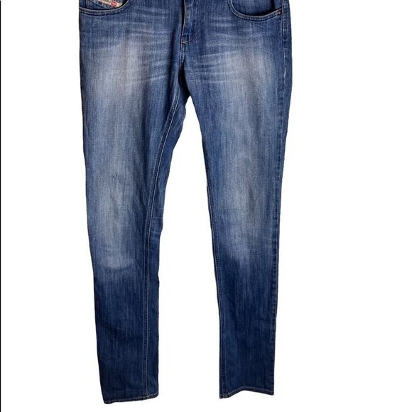 Women’s Distressed Diesel Jeans in Excellent Pre-Loved Condition Sz. 29”W - Picture 4 of 5